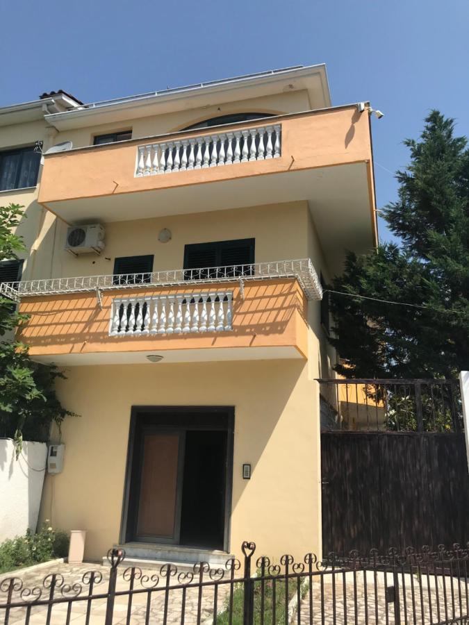 Sunrise Guest House Shkodra Kültér fotó