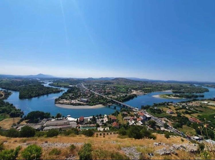 Sunrise Guest House Shkodra Kültér fotó