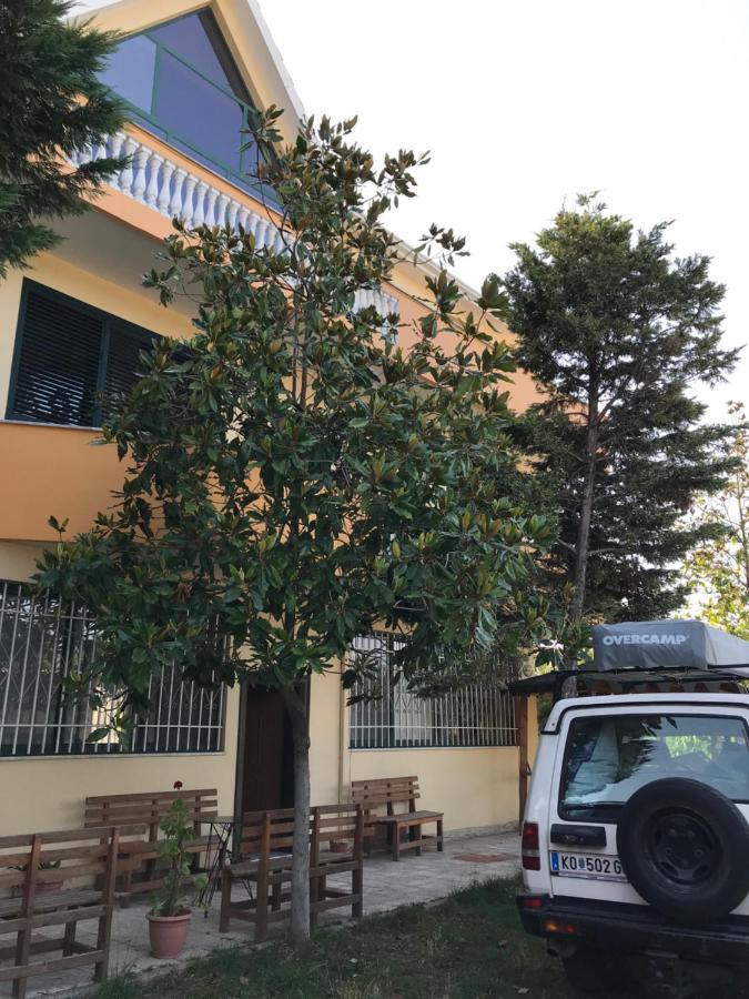 Sunrise Guest House Shkodra Kültér fotó