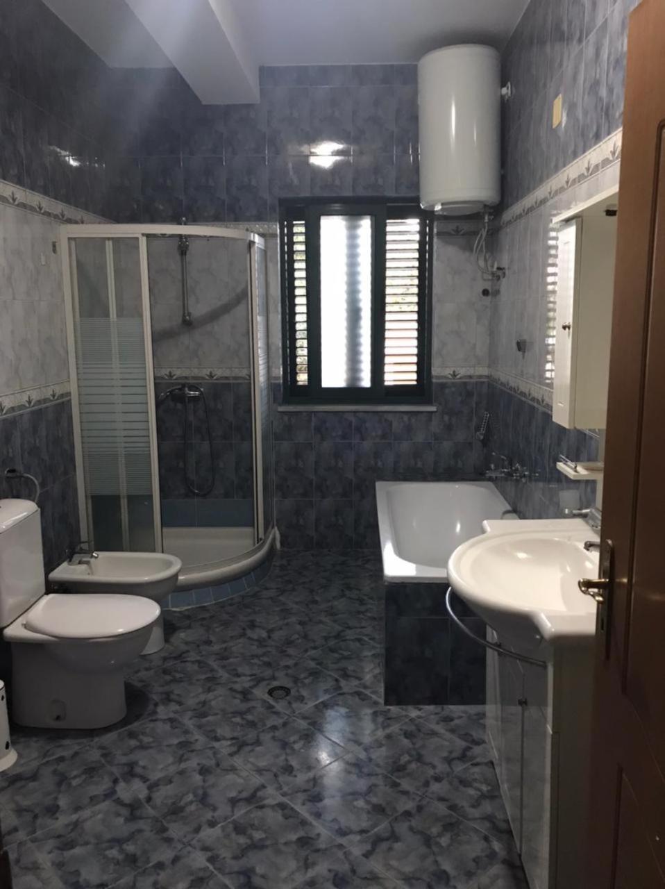 Sunrise Guest House Shkodra Kültér fotó